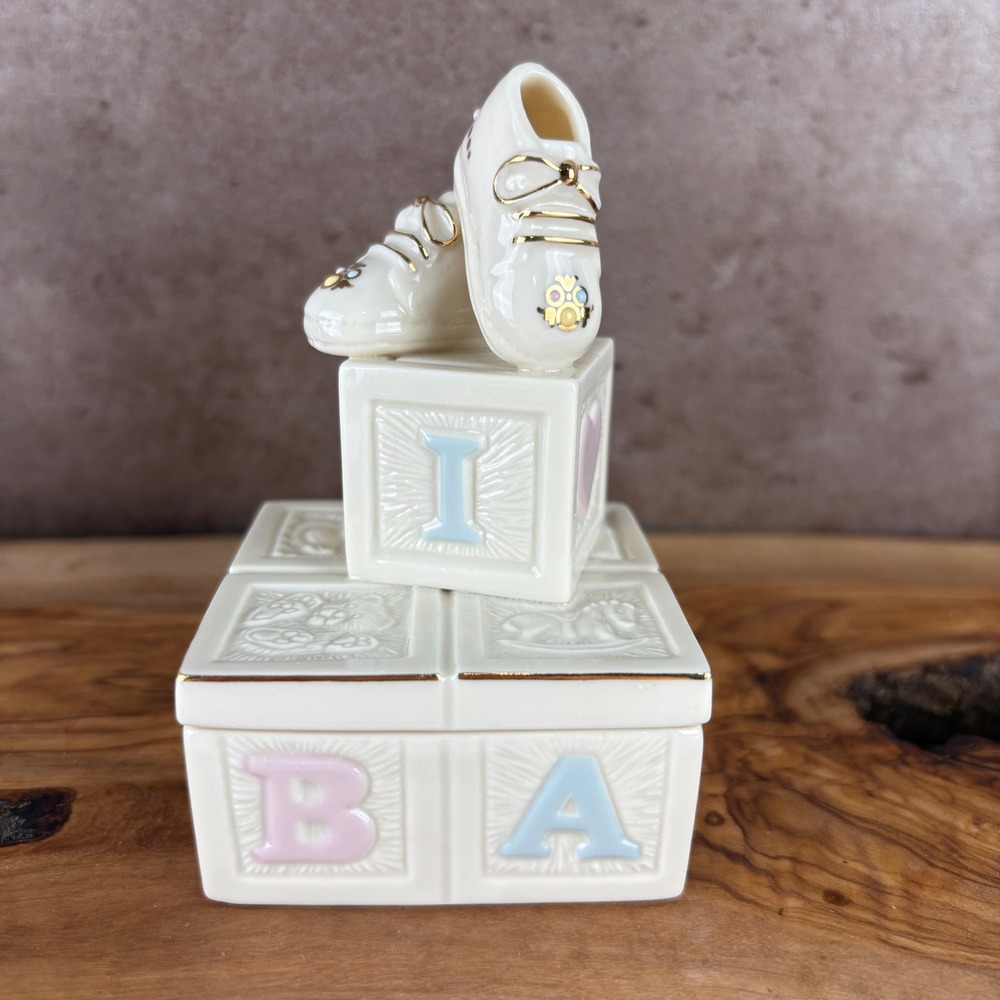 Lenox Precious Steps Baby Blocks Shoes Porcelain Keepsake Box Gold Trim 6028500